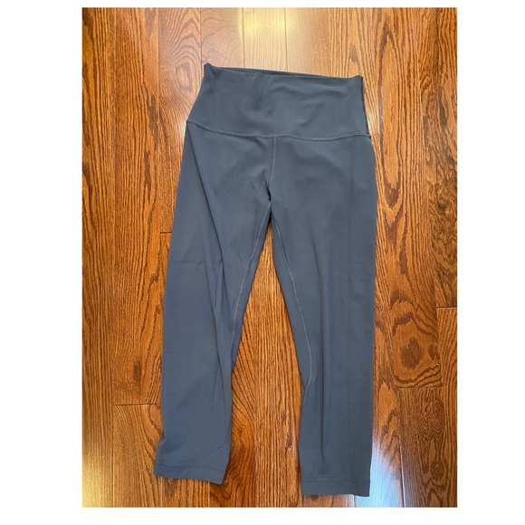 Grey Lululemon leggings - Picture 2 of 2